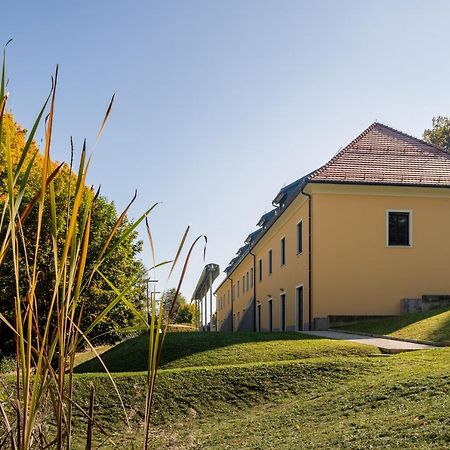 Slovenske Konjice Dvorec Trebnik - Sobe מראה חיצוני תמונה